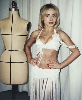 Sabrina carpenter  page leaked private photo uncensored HD quality