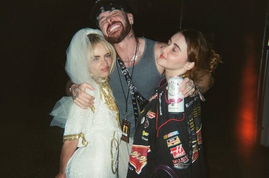 Sabrina carpenter leaked private photo uncensored HD quality