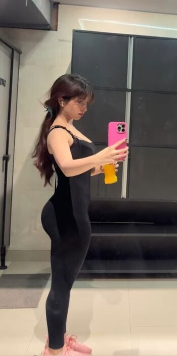 Samriddhi uniyal leaked private photo uncensored HD quality