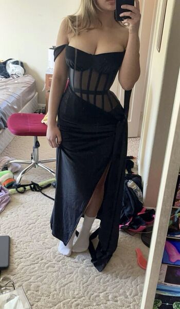 Sara dobrik page leaked private photo uncensored HD quality