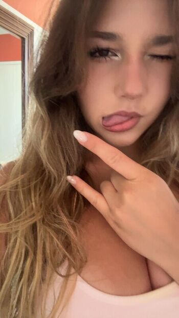 Sara dobrik leaked private photo uncensored HD quality