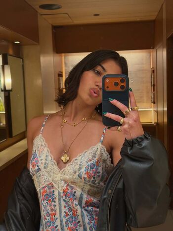Sara saffari page leaked private photo uncensored HD quality