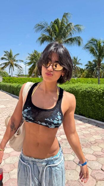 Sara saffari page leaked private photo uncensored HD quality