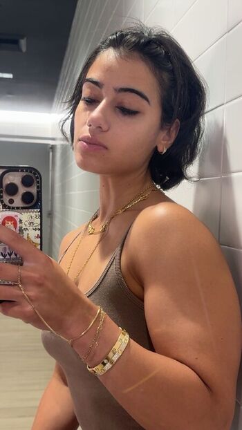 Sara saffari page leaked private photo uncensored HD quality