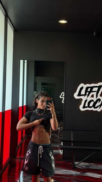 Sara saffari page leaked private photo uncensored HD quality
