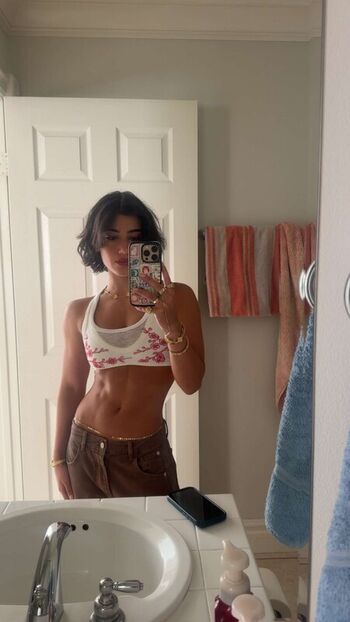 Sara saffari page leaked private photo uncensored HD quality