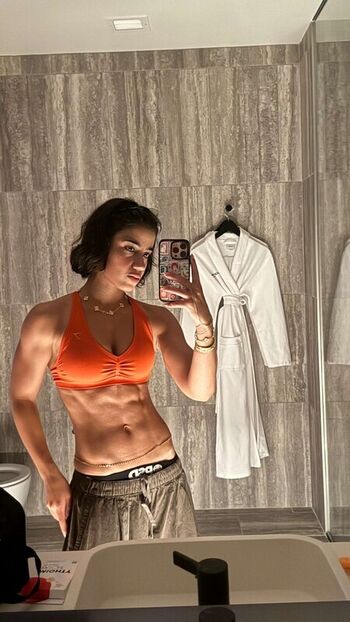 Sara saffari page leaked private photo uncensored HD quality