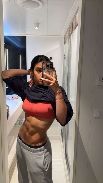 Sara saffari page leaked private photo uncensored HD quality