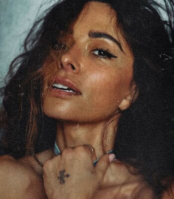 Sarah shahi page leaked private photo uncensored HD quality