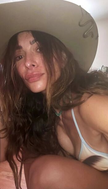 Sarah shahi leaked private photo uncensored HD quality