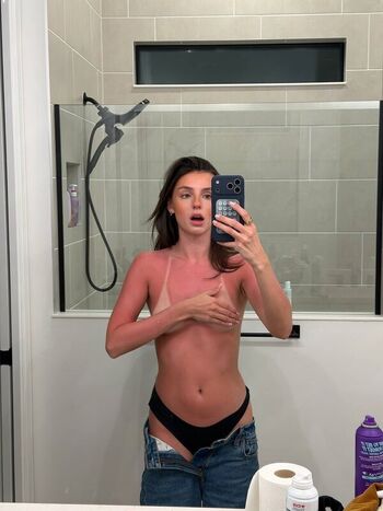 Savannah demers  page leaked private photo uncensored HD quality