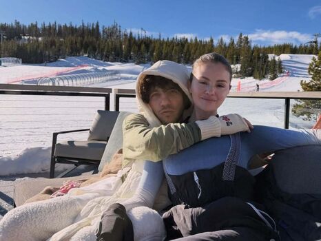 Selena gomez  page leaked private photo uncensored HD quality