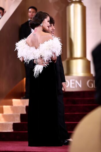 Selena gomez  page leaked private photo uncensored HD quality