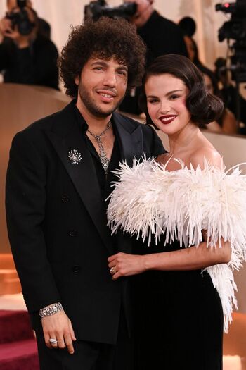 Selena gomez  page leaked private photo uncensored HD quality