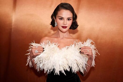 Selena gomez  page leaked private photo uncensored HD quality