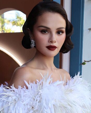 Selena gomez  page leaked private photo uncensored HD quality