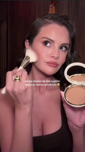 Selena gomez  page leaked private photo uncensored HD quality