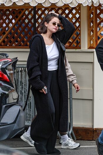 Selena gomez  page leaked private photo uncensored HD quality