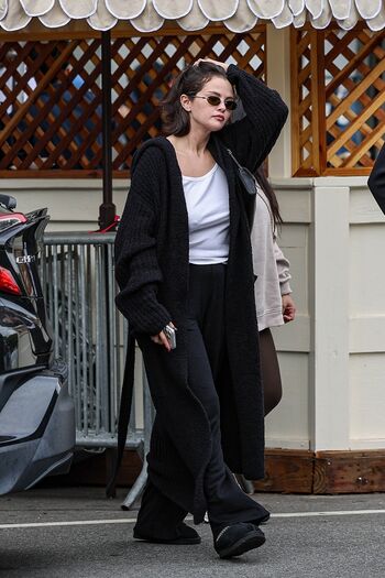 Selena gomez  page leaked private photo uncensored HD quality