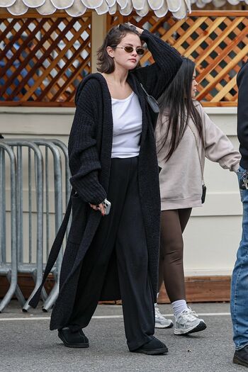 Selena gomez  page leaked private photo uncensored HD quality