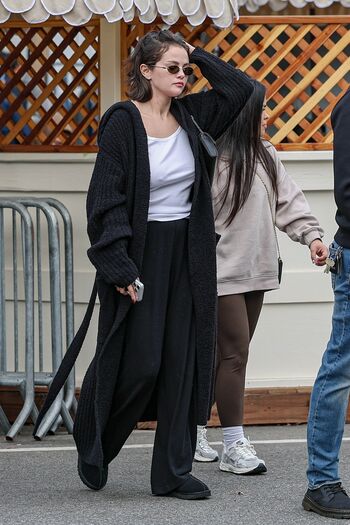 Selena gomez  page leaked private photo uncensored HD quality