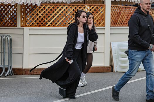 Selena gomez  page leaked private photo uncensored HD quality