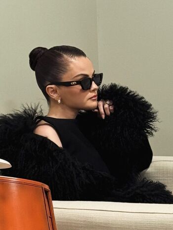 Selena gomez  page leaked private photo uncensored HD quality