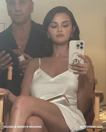 Selena gomez  page leaked private photo uncensored HD quality