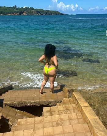 Shakira leaked private photo uncensored HD quality