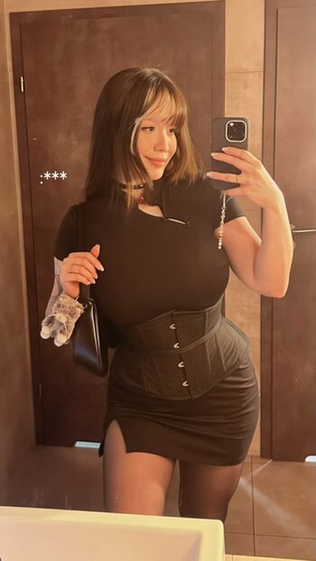 Shini waifu page leaked private photo uncensored HD quality
