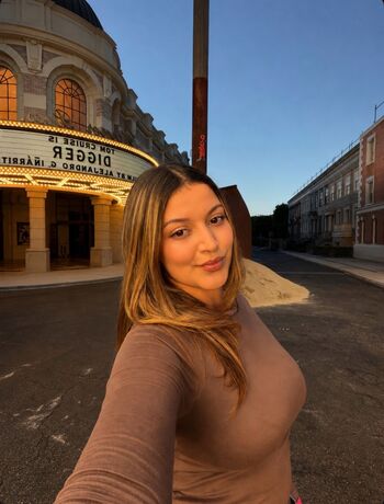 Sierraamelendez leaked private photo uncensored HD quality