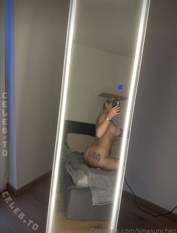 Sinasunchez leaked private photo uncensored HD quality