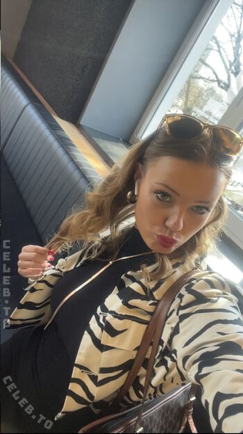 Sophiawestend page leaked private photo uncensored HD quality
