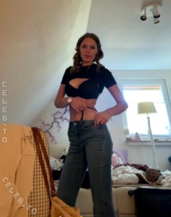 Sophiawestend leaked private photo uncensored HD quality