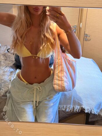 Sophiecharlotth leaked private photo uncensored HD quality