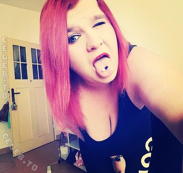 Sophieschmande page leaked private photo uncensored HD quality