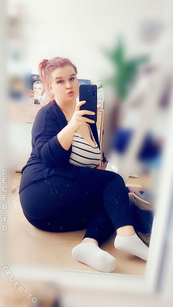 Sophieschmande leaked private photo uncensored HD quality