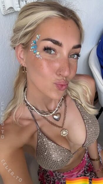 Starletnova leaked private photo uncensored HD quality