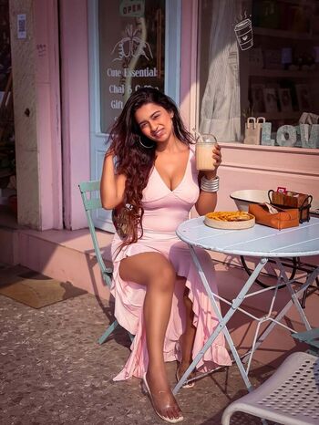 Suhana khan page leaked private photo uncensored HD quality