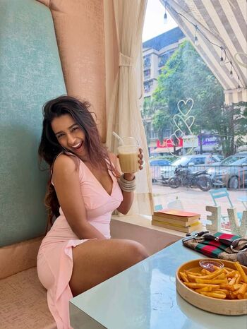 Suhana khan page leaked private photo uncensored HD quality