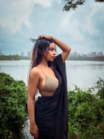 Suhana khan page leaked private photo uncensored HD quality