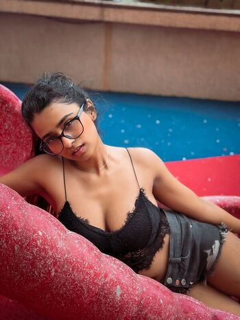 Suhana khan page leaked private photo uncensored HD quality