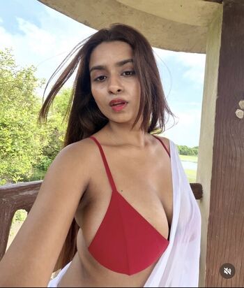 Suhana khan page leaked private photo uncensored HD quality