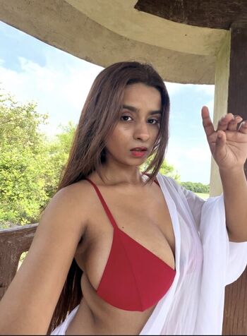 Suhana khan page leaked private photo uncensored HD quality