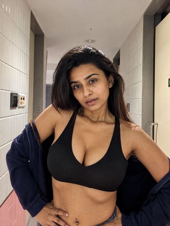 Suhana khan page leaked private photo uncensored HD quality