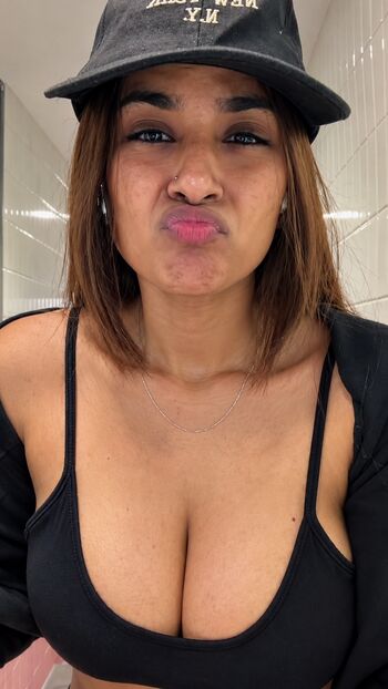 Suhana khan page leaked private photo uncensored HD quality