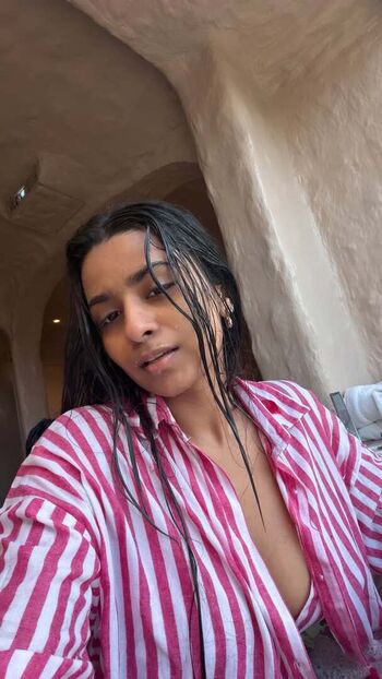 Suhana khan leaked private photo uncensored HD quality
