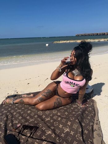 Summer walker page leaked private photo uncensored HD quality