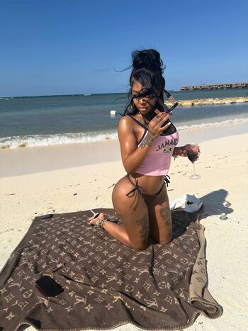 Summer walker page leaked private photo uncensored HD quality