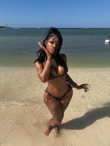 Summer walker page leaked private photo uncensored HD quality